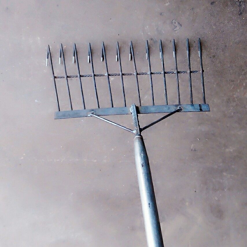 12齿加固草耙子1米2焊把批发