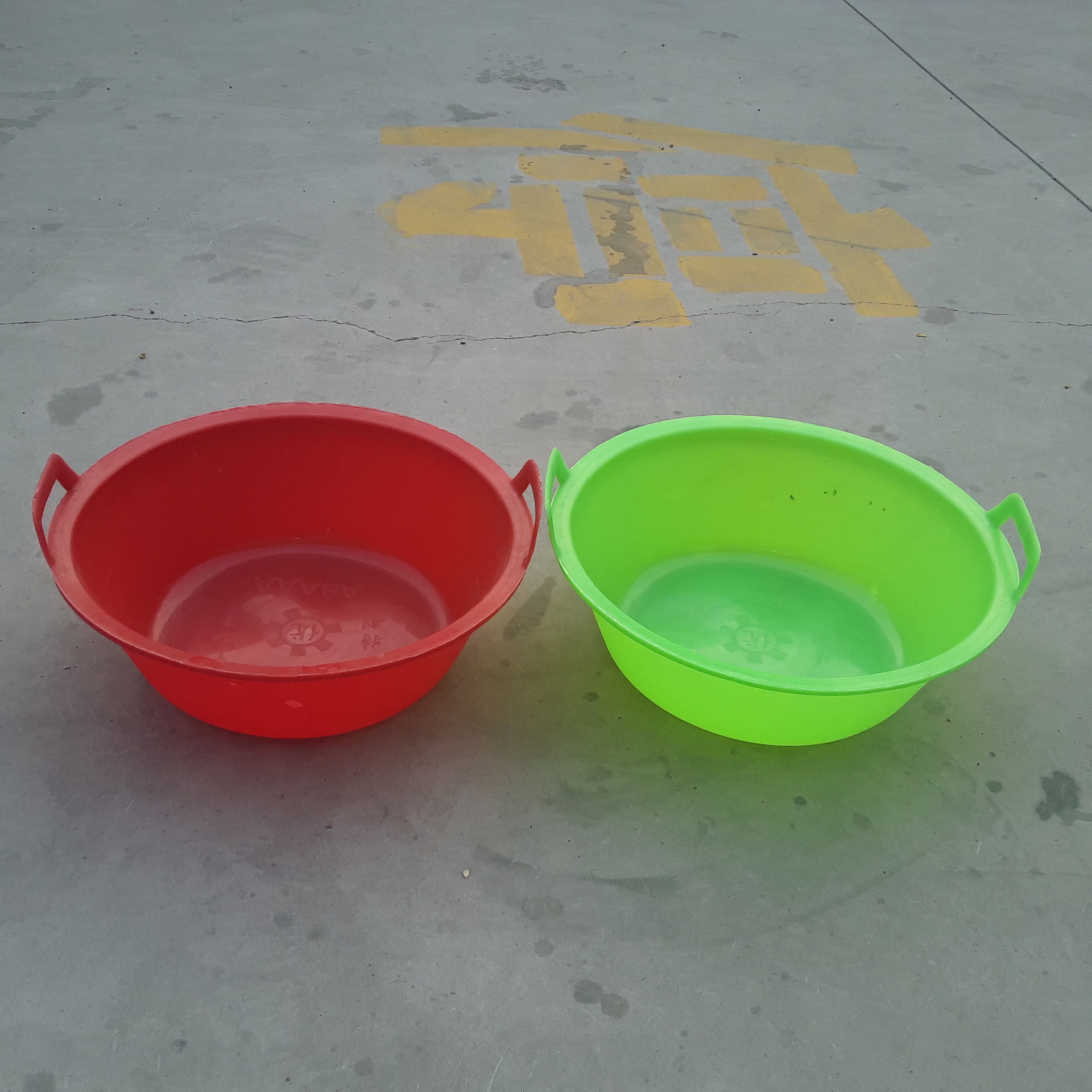 供应建筑用泥盆汽车压不破加厚牛津A8透明红绿灰盆牛筋盆