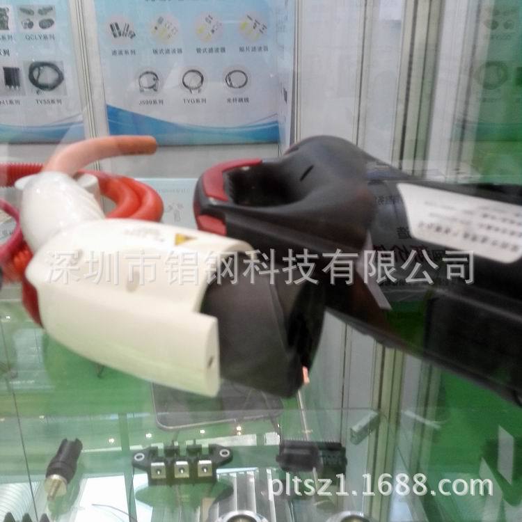 ����ǹ16/32A High Voltage Waterproof 3 Pins EV DC Connector