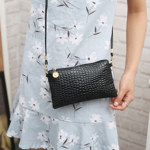 Patent leather small bag 2015 trendy shoulder small bag women's Japanese and Korean coin bag crocodile pattern crossbody bag mobile phone coin purse