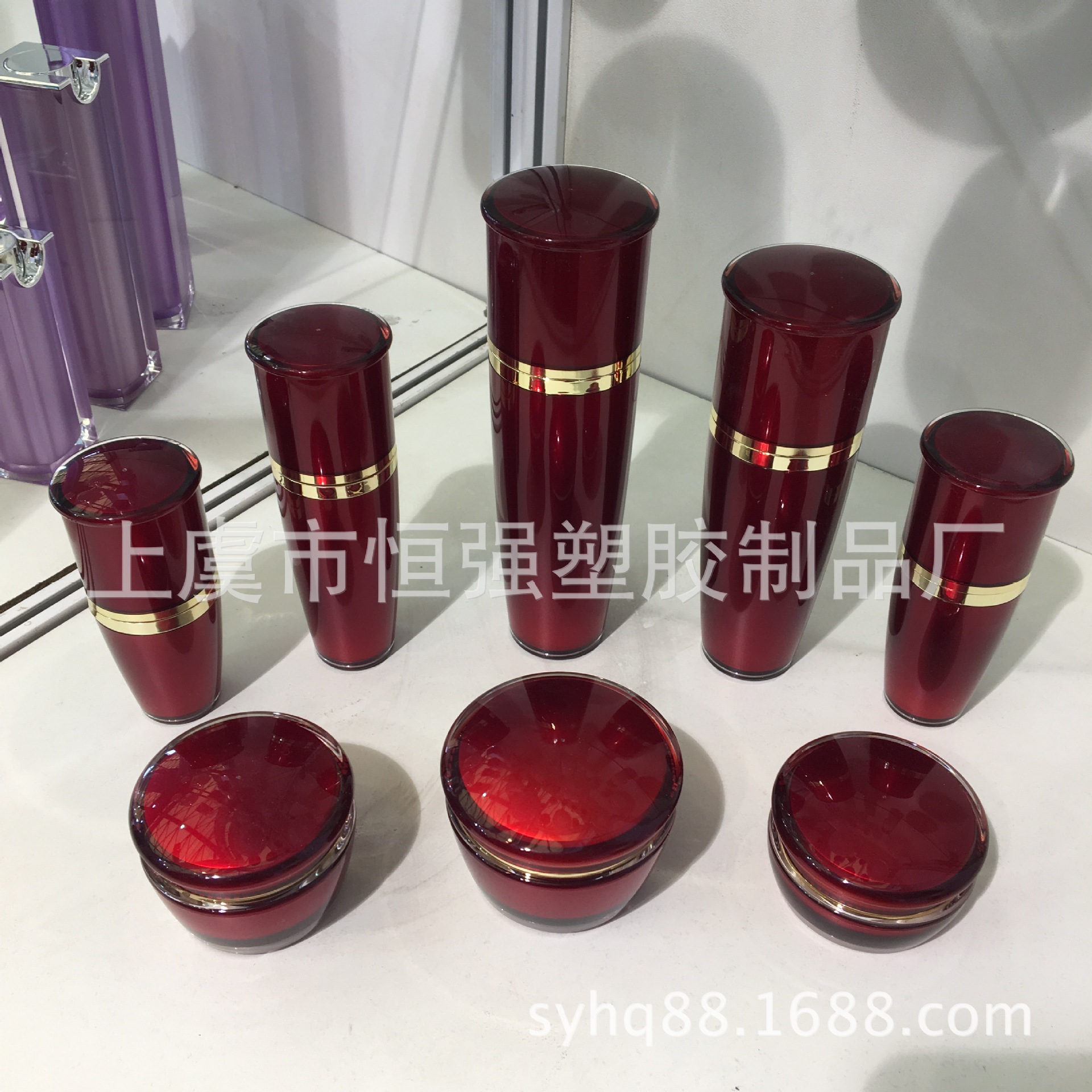 化妆品包装盒 亚克力乳液瓶 分装喷雾瓶精油瓶 塑料爽肤水瓶批发