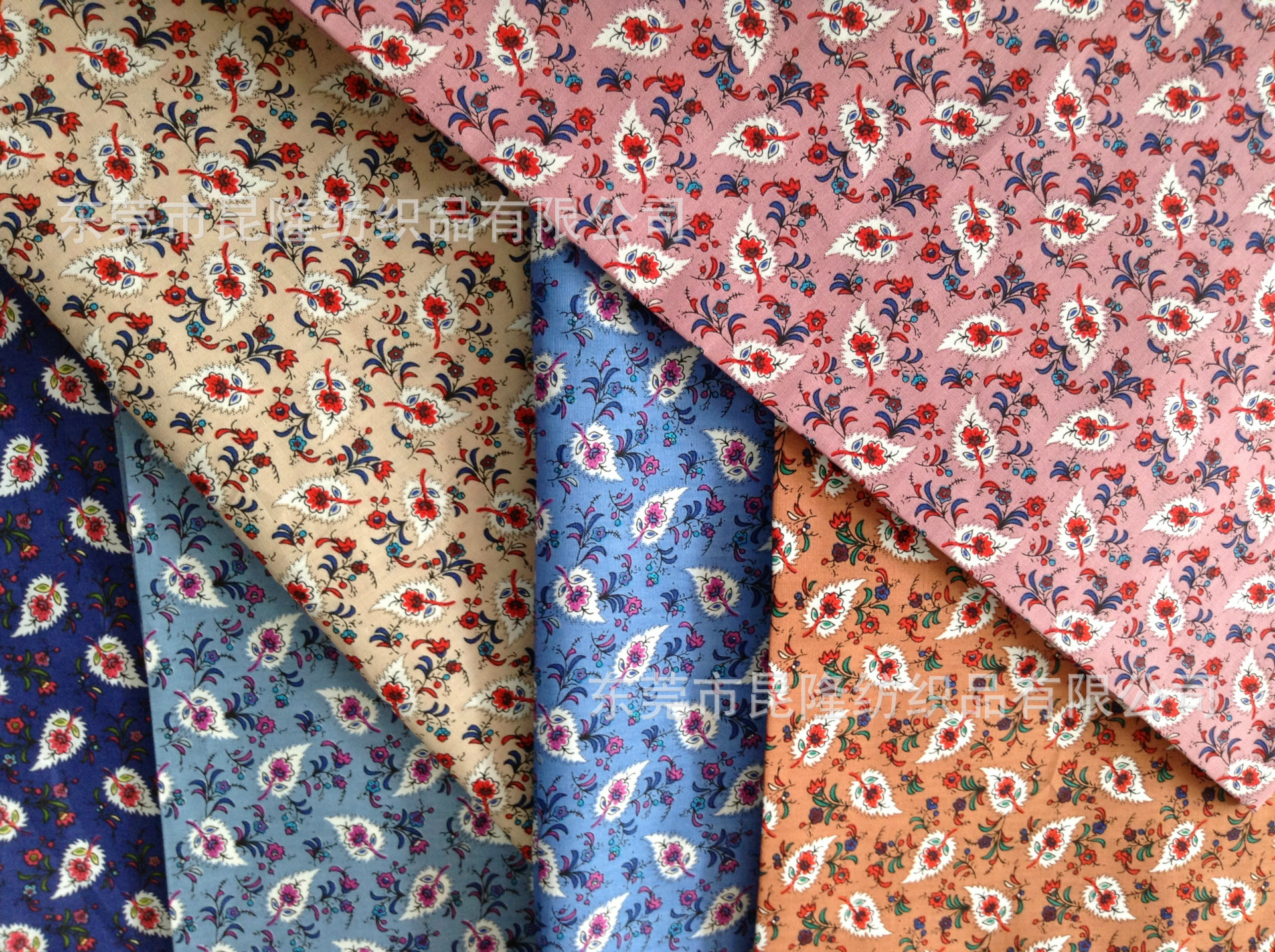 纯棉印花布/133*72 纯棉府绸印花布 羽毛复古服装面料 腰果印花