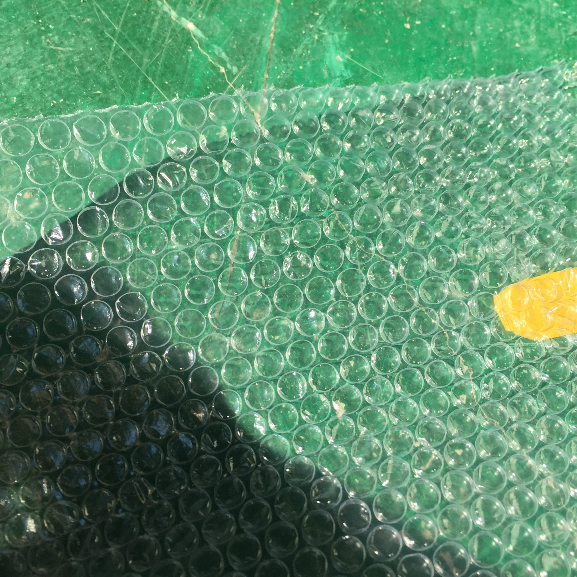 Nuevo material a prueba de golpes burbuja de papel almohadilla de burbuja película a prueba de golpes película de la burbuja 40cm Ancho 2kg engrosada