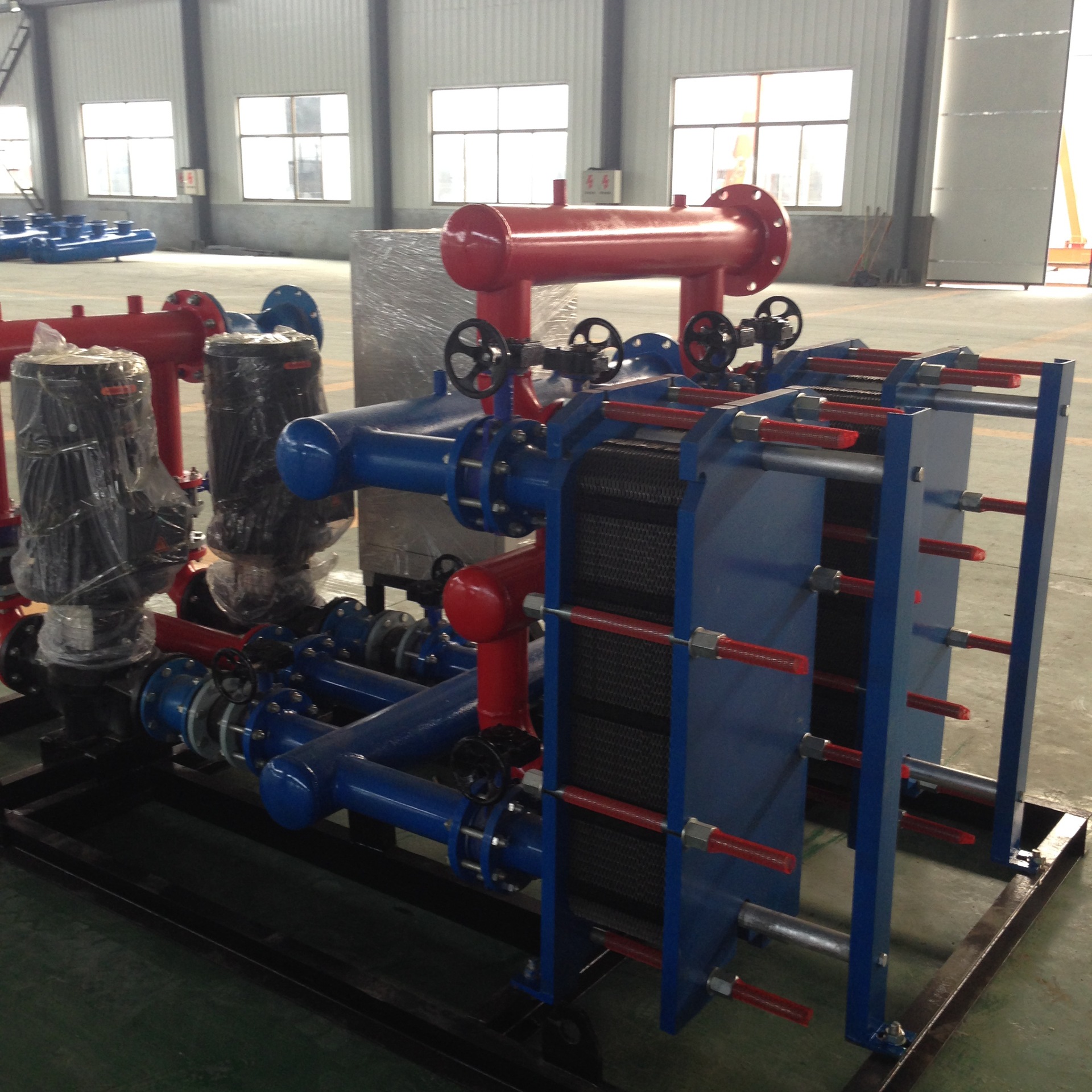 供应可拆卸板式换热器/大型体育场馆采暖专用板式换热设备