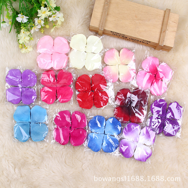 En stock al por mayor simulación pétalos de rosa mano-tirar flor boda habitación boda cama vacaciones decoración no tejido pétalos 144 piezas/bolsa