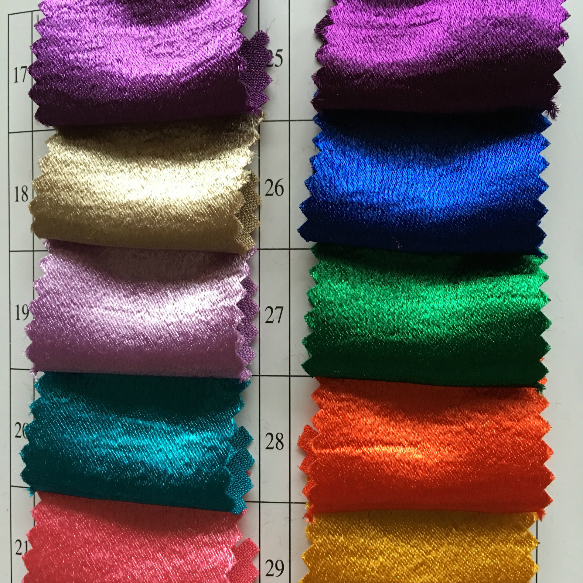 现货仿真丝加厚绸缎面料  涤纶亮缎气流绉 舞台装晚礼服面料