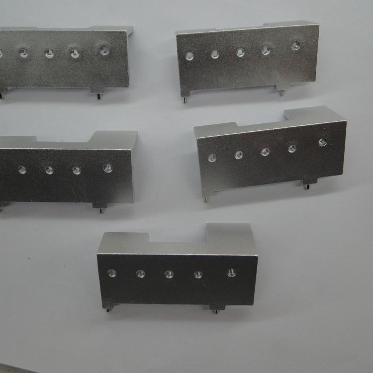 铝型材冲压散热片 大功率电源散热片MOS管三极管散热器加工制定