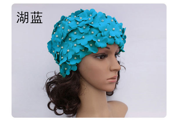 La nueva costura a mano pura perla tridimensional pétalos gorro de natación largo pelo corto caliente primavera mujer gorro de natación fabricantes de Ventas Directas