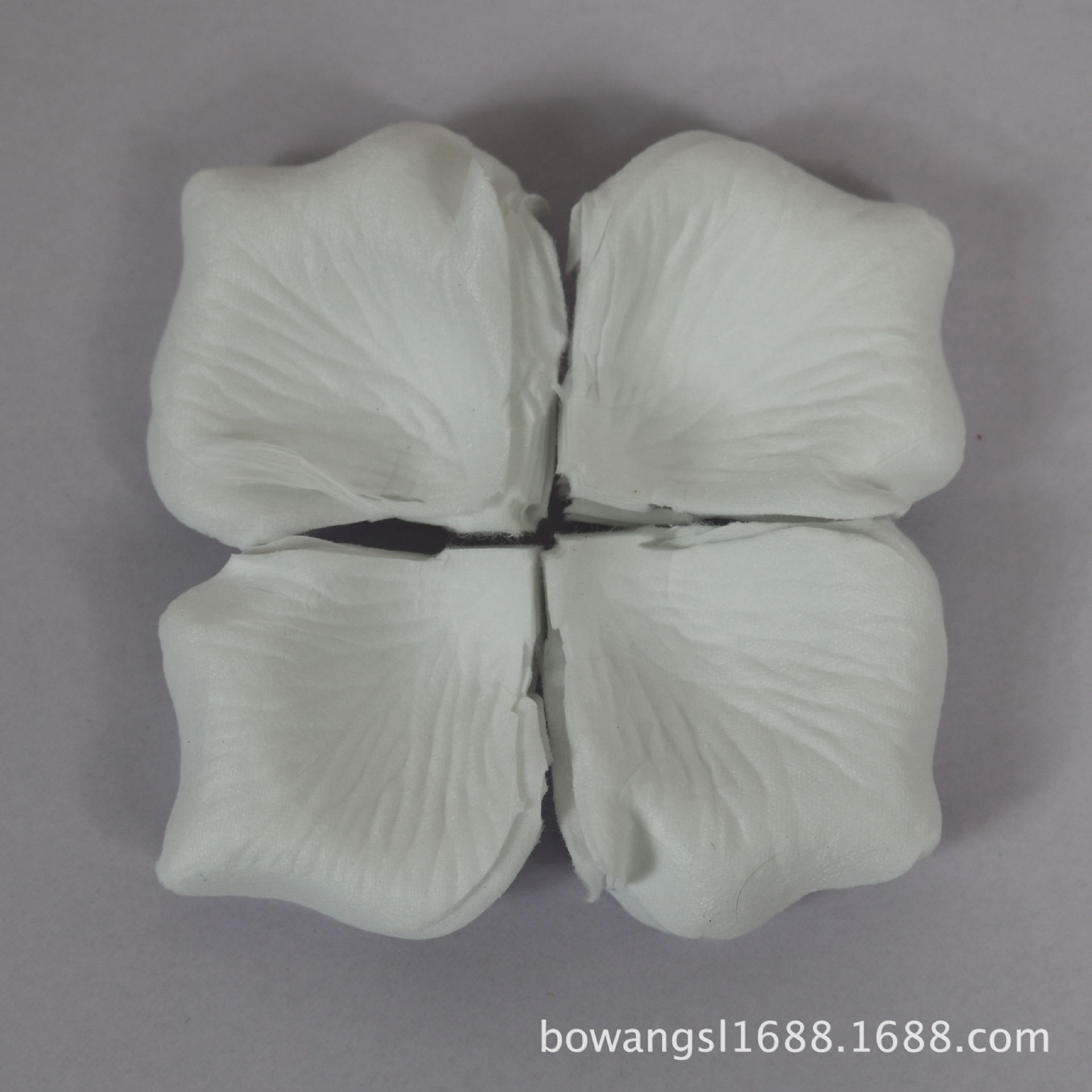 En stock al por mayor simulación pétalos de rosa mano-tirar flor boda habitación boda cama vacaciones decoración no tejido pétalos 144 piezas/bolsa