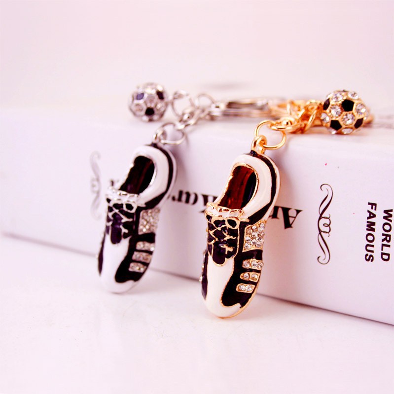 World Cup Creative Football Shoes Sneakers Diamond Keychain Men's Keychain Metal Pendant Small Gift 848