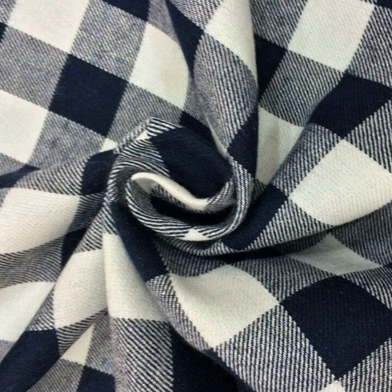 Factory wholesale new cotton yarn-dyed sanding Chaoyang plaid padded shirt fabric spot supply