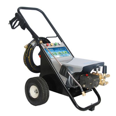 DL系列,5.5-7.5KW,280公斤压力,16升/分钟,打树皮高压清洗机