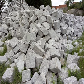 花岗岩;石雕;墓碑