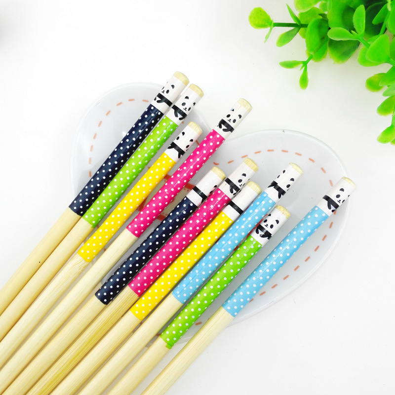 Q1241 5 pares de palillos de impresión de punto cocina casera Yiwu 2 yuanes tienda dos yuanes tienda departamental venta al por mayor