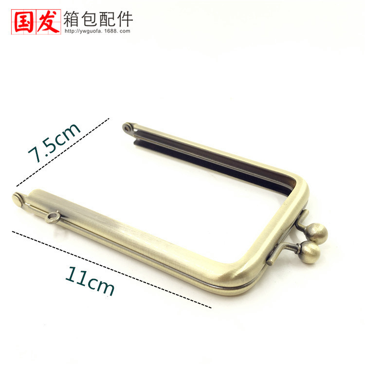 7.5CM * 11cm máquina cuadrada perforada sin orificio cartera de oro hardware que sin orificio de tornillo