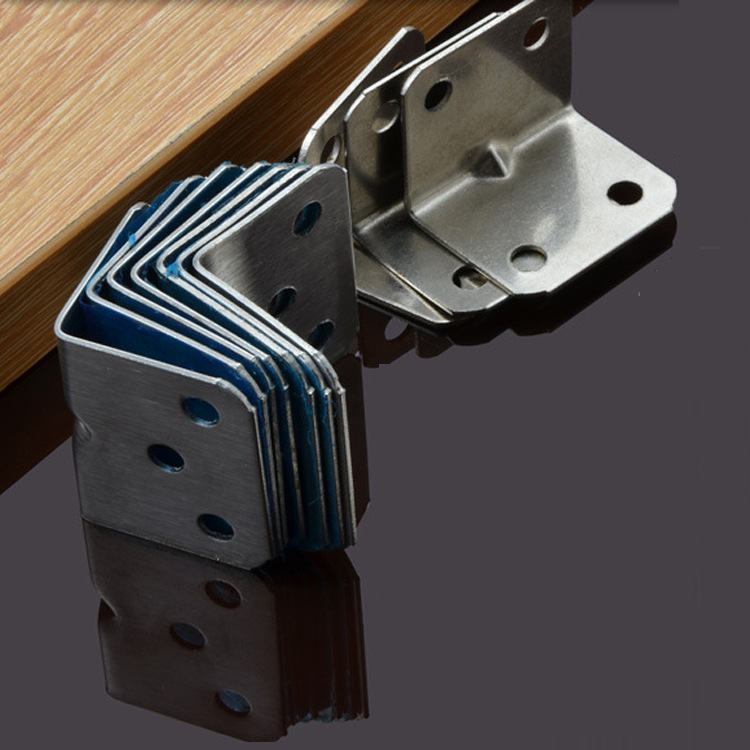 En stock Código de ángulo de conexión de ángulo recto de acero inoxidable de 4 orificios Código de ángulo fijo de acero inoxidable E-3520 de código de ángulo de 90 grados de acero inoxidable