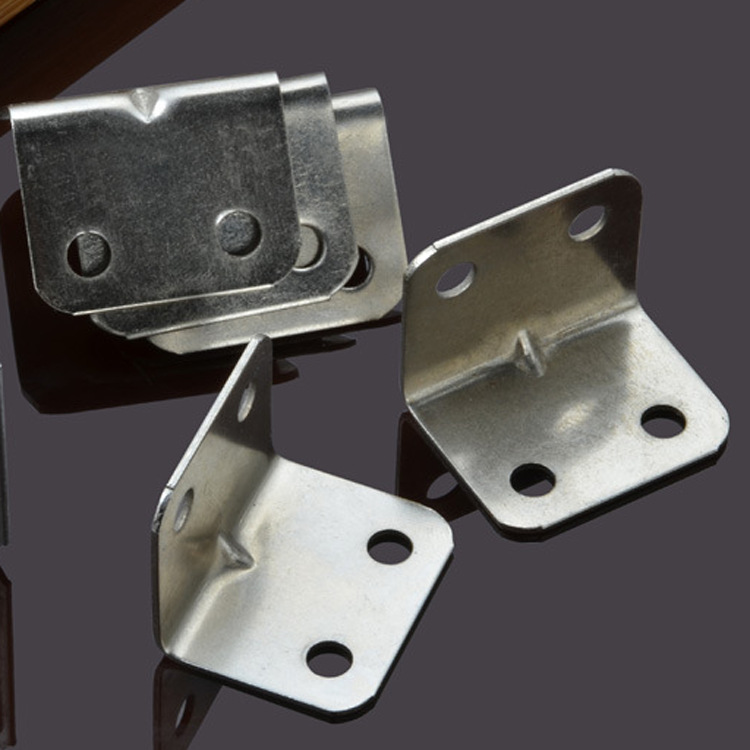 En stock Código de ángulo de conexión de ángulo recto de acero inoxidable de 4 orificios Código de ángulo fijo de acero inoxidable E-3520 de código de ángulo de 90 grados de acero inoxidable