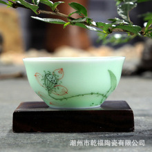 青瓷手彩手绘陶瓷茶杯 创意品茗单杯 潮汕功夫茶具小鱼杯盖碗批发