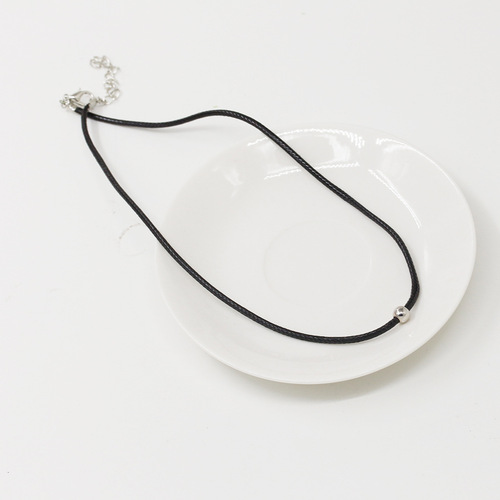 Japanese and Korean Style Hot Selling Minimalist Leather Cord Short Pendant Necklace Fashion Versatile Clavicle Chain Collar Necklace Wholesale