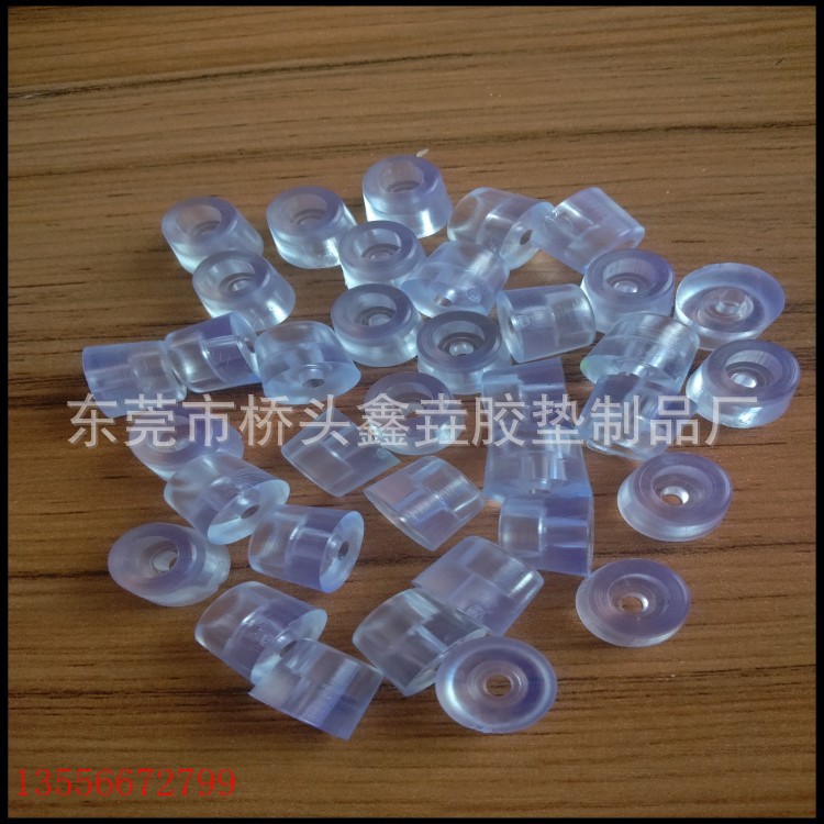 供应透明螺丝孔防滑胶垫 塑料缓冲防护垫  透明硅胶 pvc减震垫