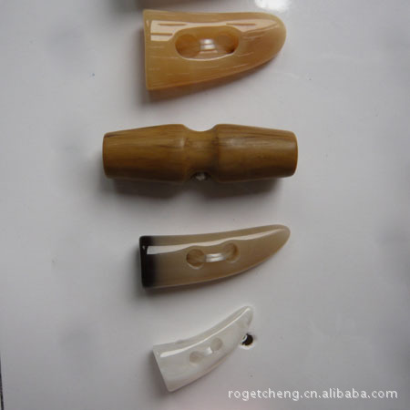 树脂仿木头纹牛角时皮革搭扣女装大衣扣子仿木制竹节橄榄装饰纽扣