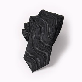 领带;领结/领花;口袋巾