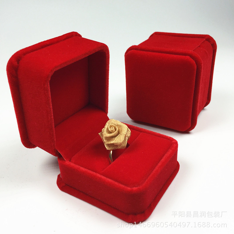 厂家新款凸边绒布戒指盒 耳钉盒 首饰包装盒 55×60×50