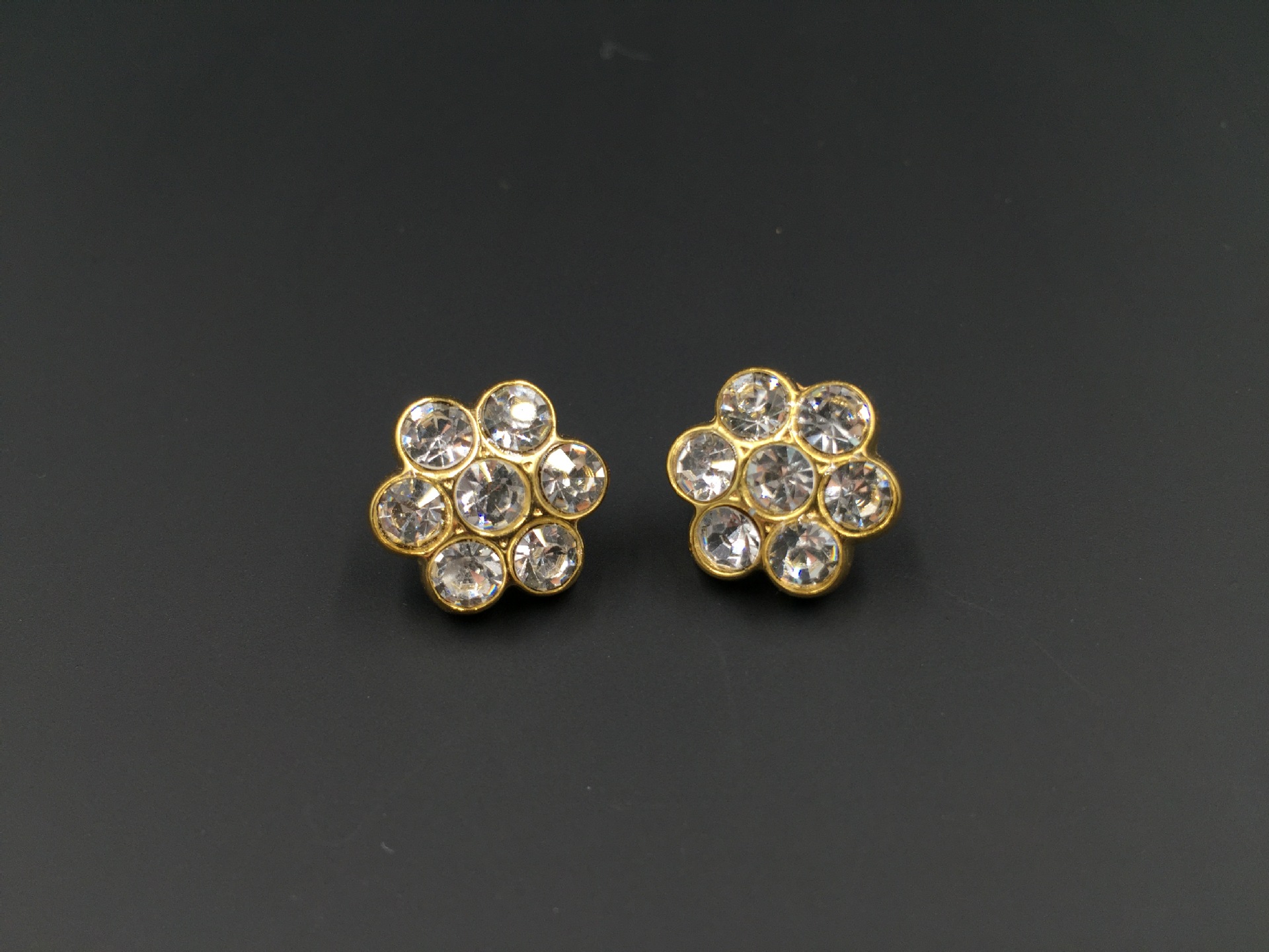 供应15mm粘钻粘7颗A钻电镀金色塑料有脚纽扣蘑菇扣钻扣