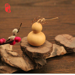 Pure natural gourd hand-held small tea pet, craft bead handle, decoration for wealth and prosperity, playful dragon-shaped small item