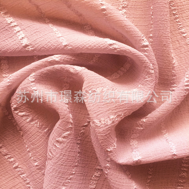 厂家供应纳米绉横条 时尚女装上衣连衣裙面料 外单品质