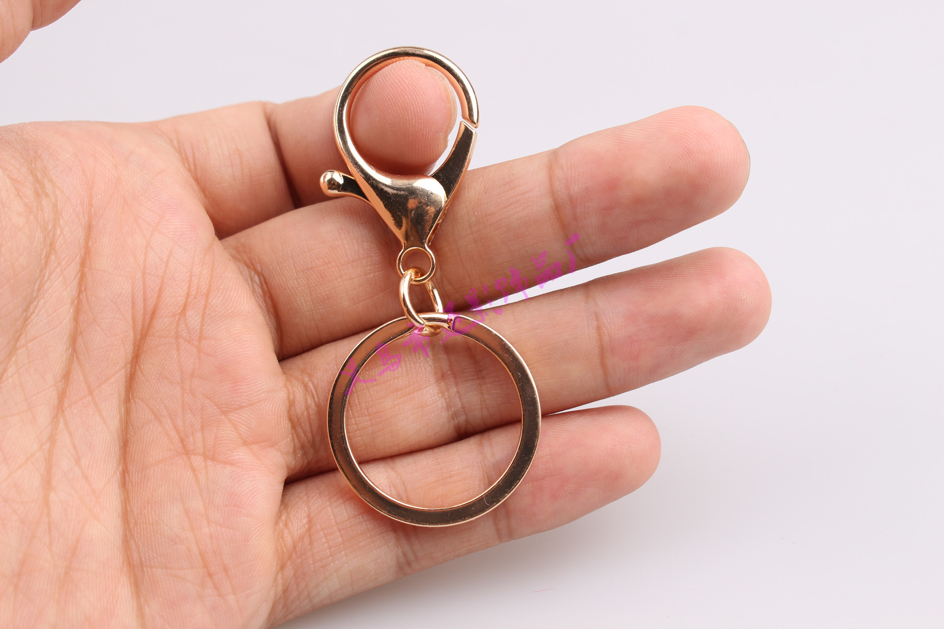 Directo de fábrica Nuevo llavero de metal DIY llavero de tres piezas de aleación de zinc broche de langosta accesorios de la joyería