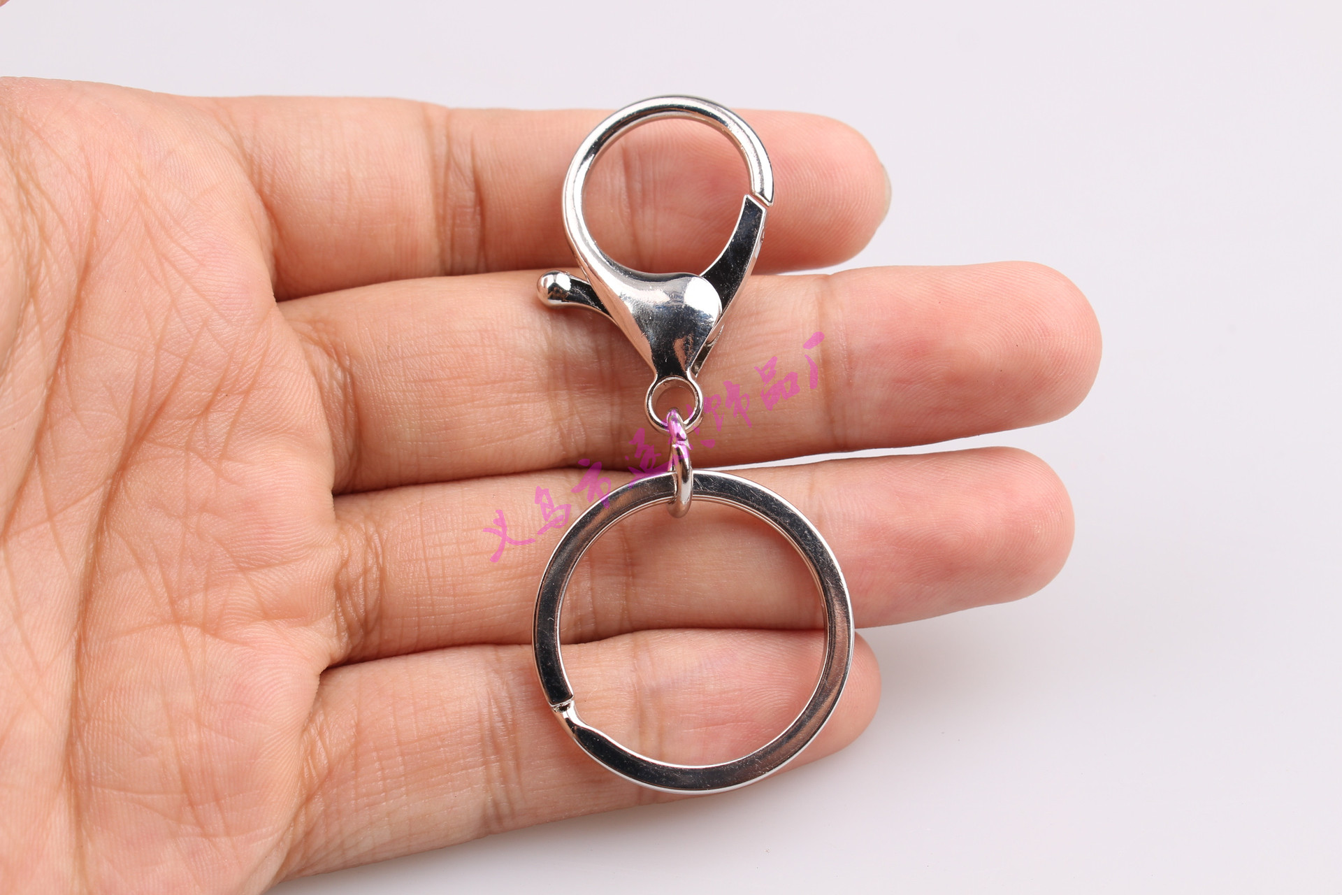 Directo de fábrica Nuevo llavero de metal DIY llavero de tres piezas de aleación de zinc broche de langosta accesorios de la joyería