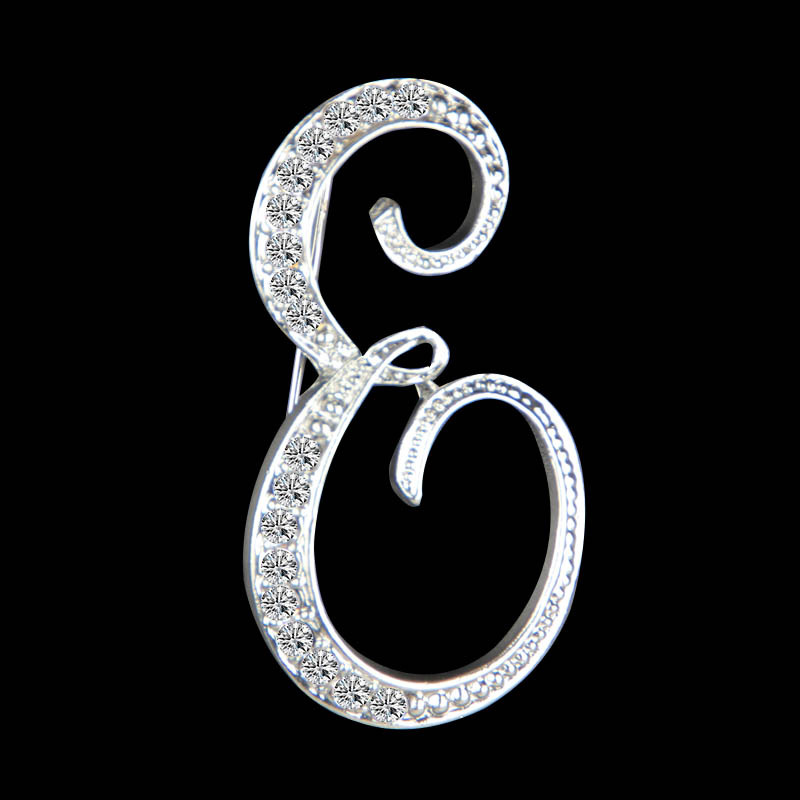 Europa y América simple 26 inglés letras diamante broche mujer geométrica moda temperamento broche suéter pin Accesorios
