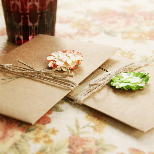 Creative DIY retro kraft paper Chinese Valentine's Day Teacher's Day kraft paper dried flower greeting card Mother's Day cross-border greeting card