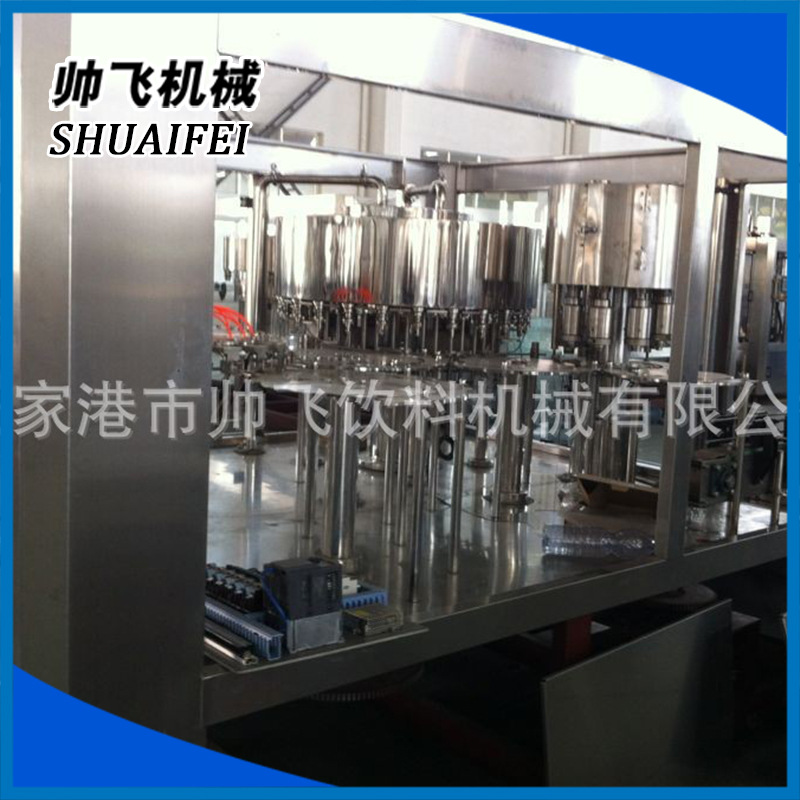 瓶装水设备 自动瓶装水三合一灌装机  瓶装液体灌装机饮料生产线
