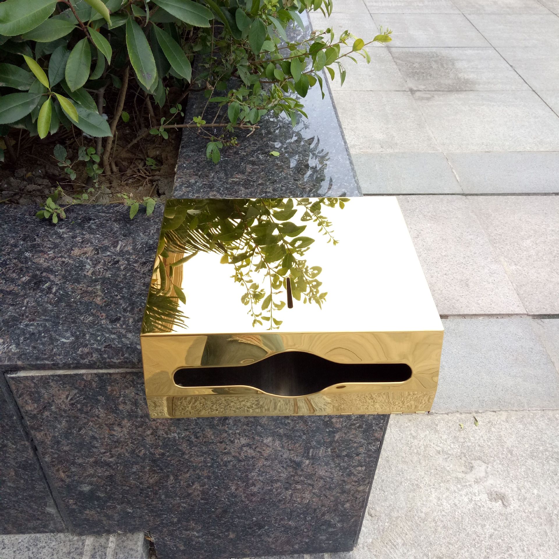 Caja de papel de rollo grande sin perforaciones Hotel rollo caja de papel higiénico estante de papel higiénico montado en la pared caja de papel de placa grande