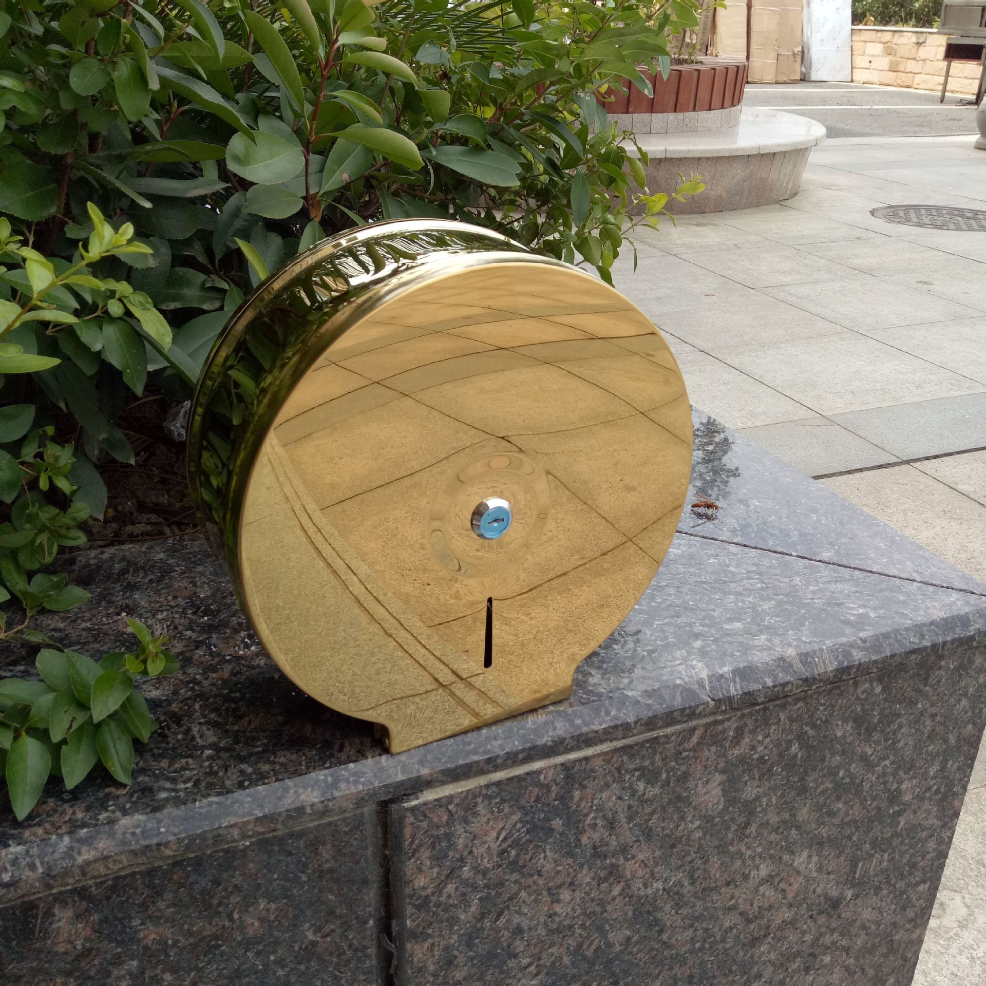 Caja de papel de rollo grande sin perforaciones Hotel rollo caja de papel higiénico estante de papel higiénico montado en la pared caja de papel de placa grande