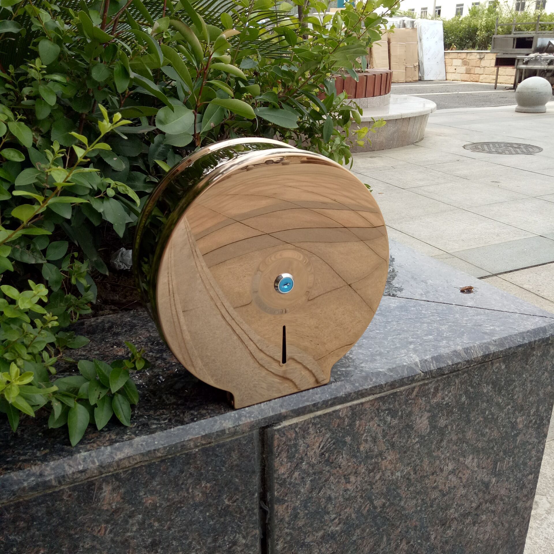 Caja de papel de rollo grande sin perforaciones Hotel rollo caja de papel higiénico estante de papel higiénico montado en la pared caja de papel de placa grande