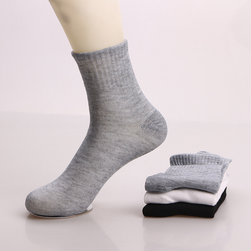 Manufacturer's Supply Cheap Men's Sports Socks Running Jianghu Socks Mid-Calf Socks Men's Pure Color Street Stall Socks Wholesale