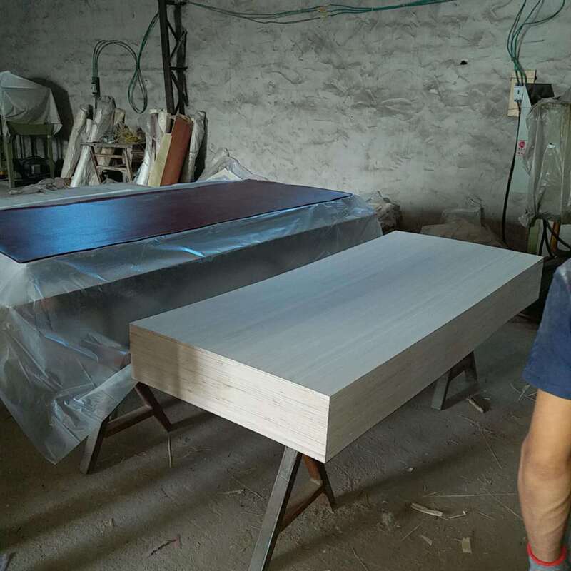 Factory supply fire door factory melamine door veneer plywood paint-free ecological door skin