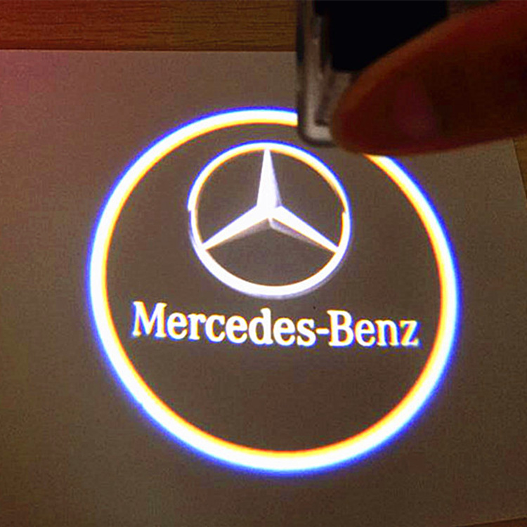 Aplicable a Mercedes-Benz Luz de bienvenida Clase GL GLK/Clase A/Clase B Clase E modificada puerta del coche de proyección láser LED insignia del coche luz de la puerta
