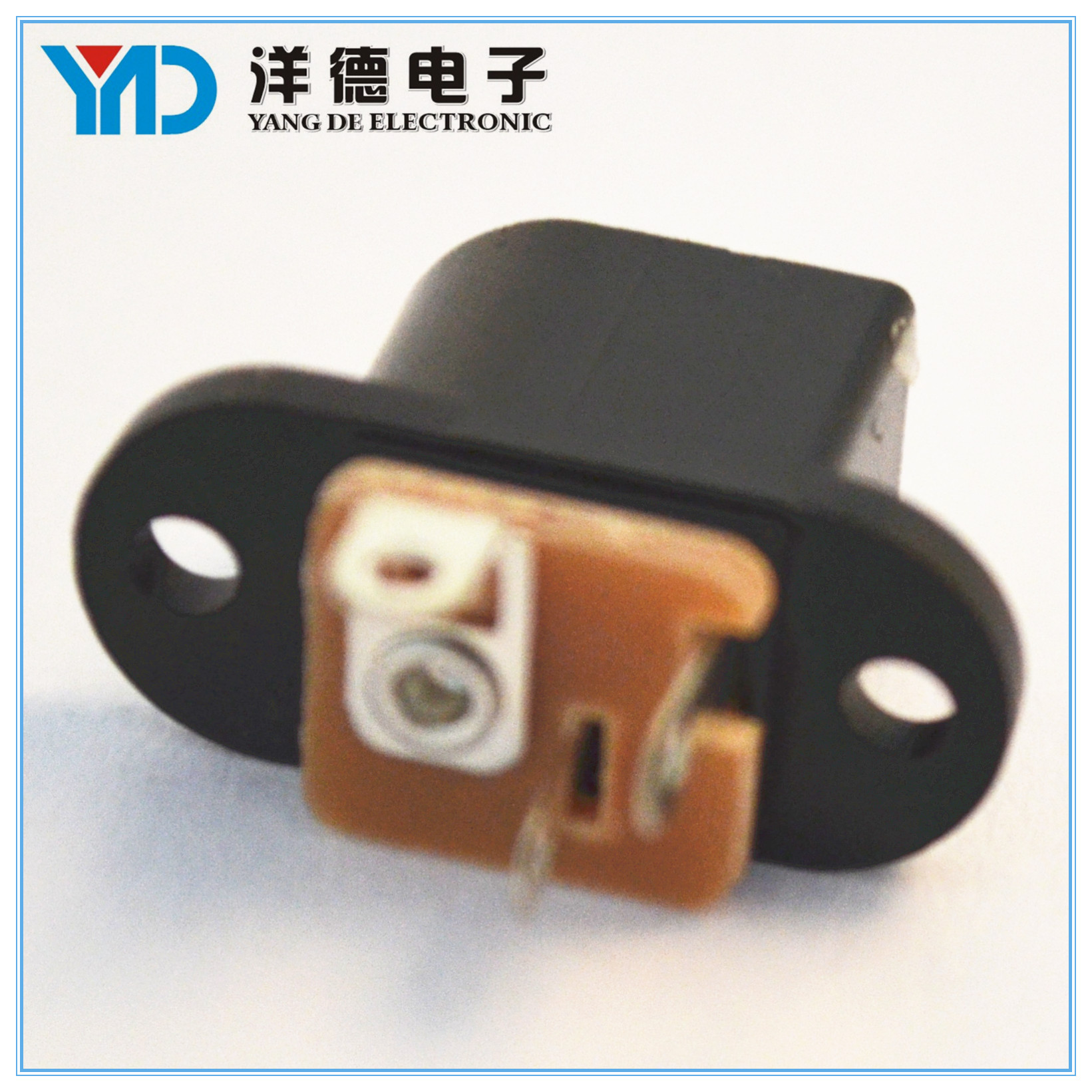 专业生产DC插座DC-015 带卡槽耐高温立式插件电源母座2.0 2.5