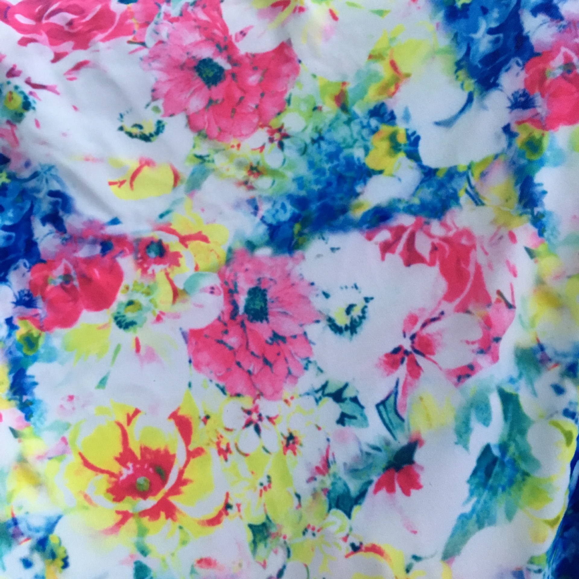 厂家直营舒适柔软涤纶泳衣面料 数码印花布 时装连衣裙旗袍等面料