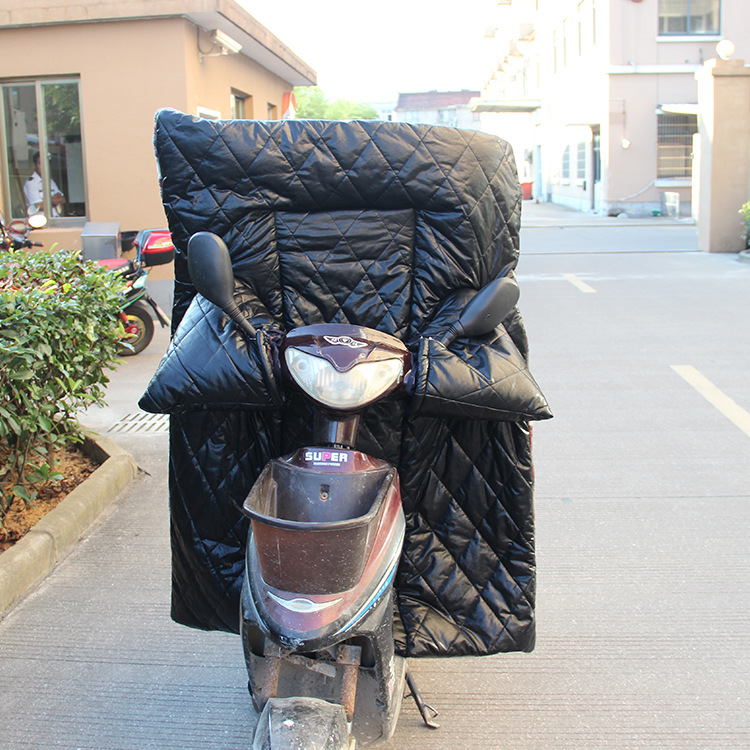 Windproof warm winter electric car