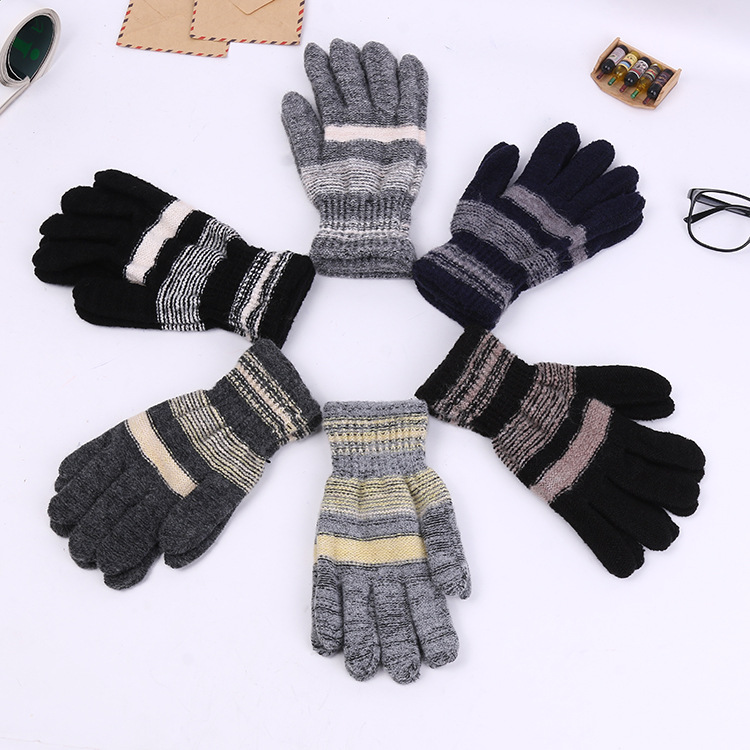 fashionable winter keep warm gloves