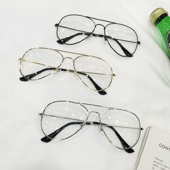 Fashionable trend retro glasses