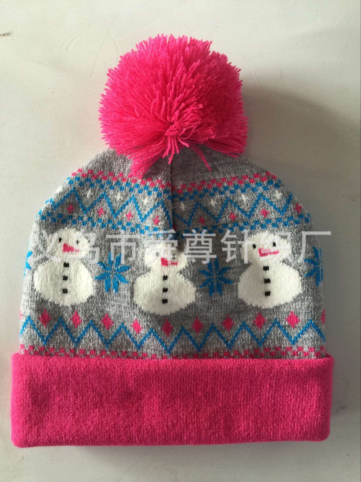 Fabricantes de sombreros de punto personalizados adultos Jacquard doble capa de acrílico letras Jacquard sombreros de lana para dibujar muestras a medida