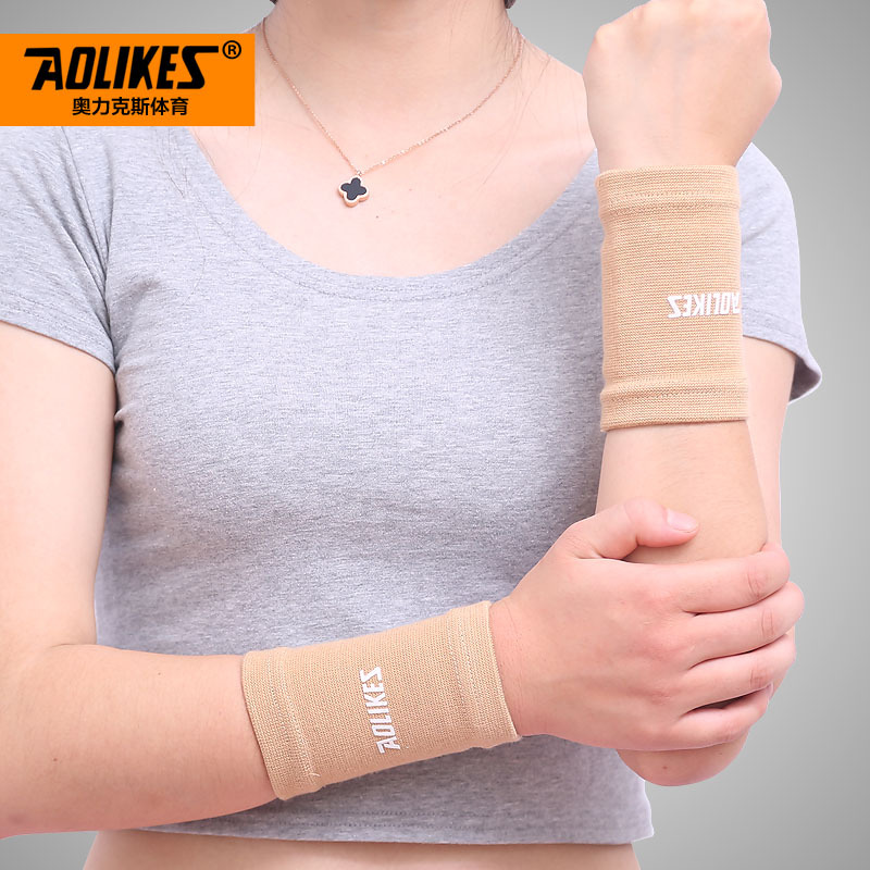 En stock baloncesto bádminton de punto pulsera absorbente de sudor transpirable caliente deportes equipo de protección suministros al por mayor