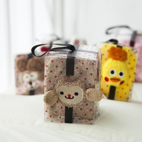 Adult three-dimensional cartoon embroidered coral velvet floor socks cute Christmas half-velvet socks children's boxed socks wholesale