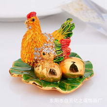 金属工艺品批发商务礼品家居创意摆件母鸡下蛋造型首饰盒彩绘母鸡